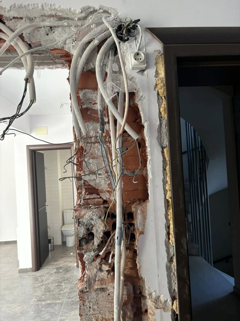 Axiotis_electric-egkatastasi_ilektrikon_sistimaton2